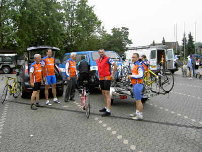 Startvorbereitungen auf dem Mendiger Marktplatz